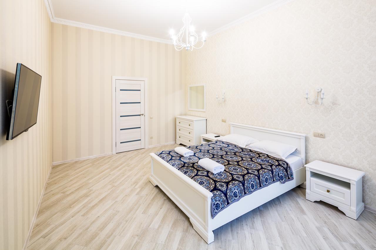 Leogrand Vip Apartments On Udatnogo 4 Львів Екстер'єр фото